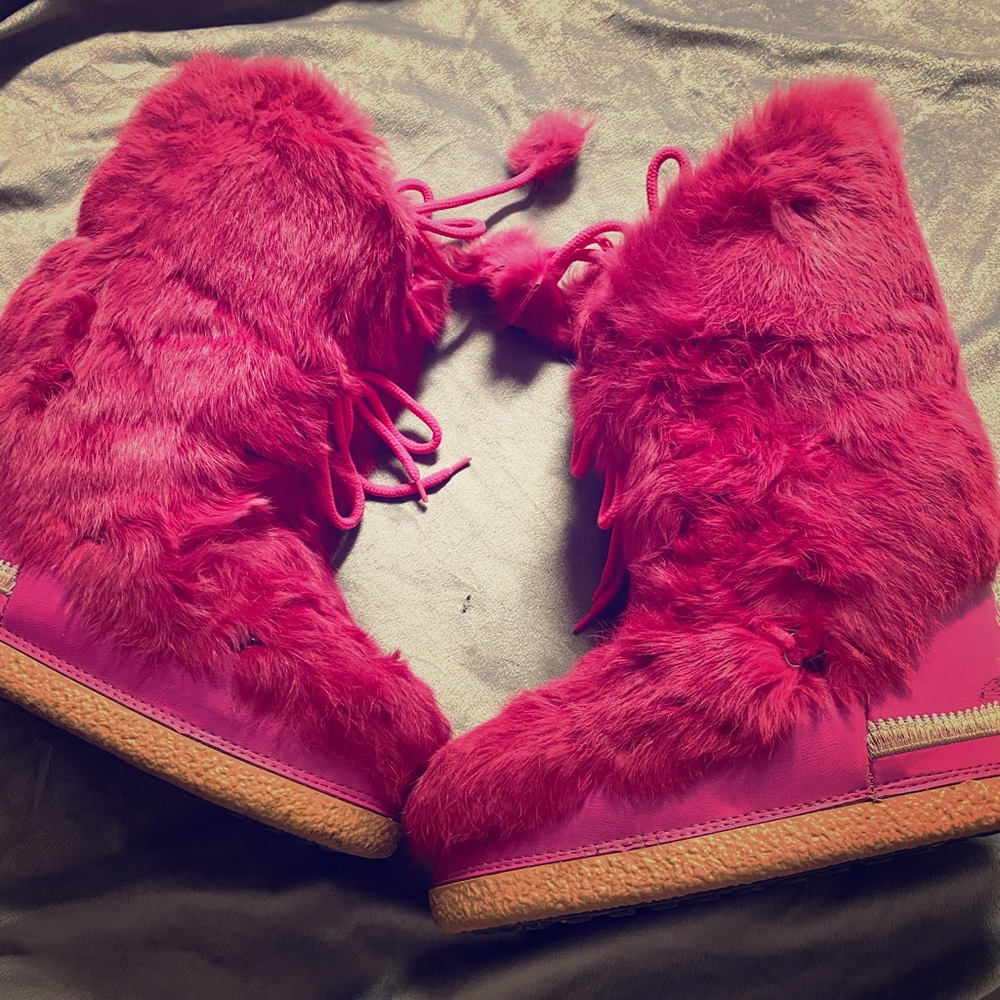 Pink bigger boots